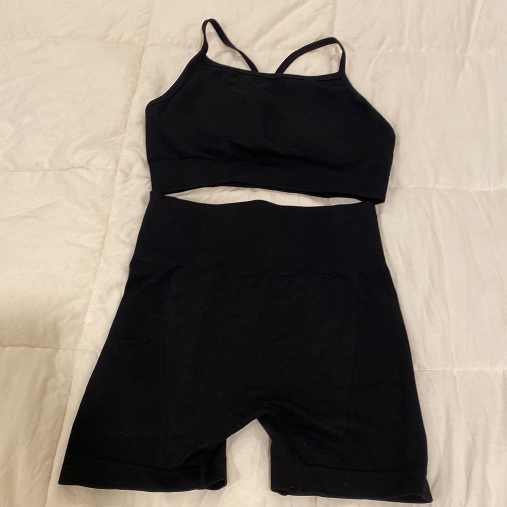 Black Amazon Set